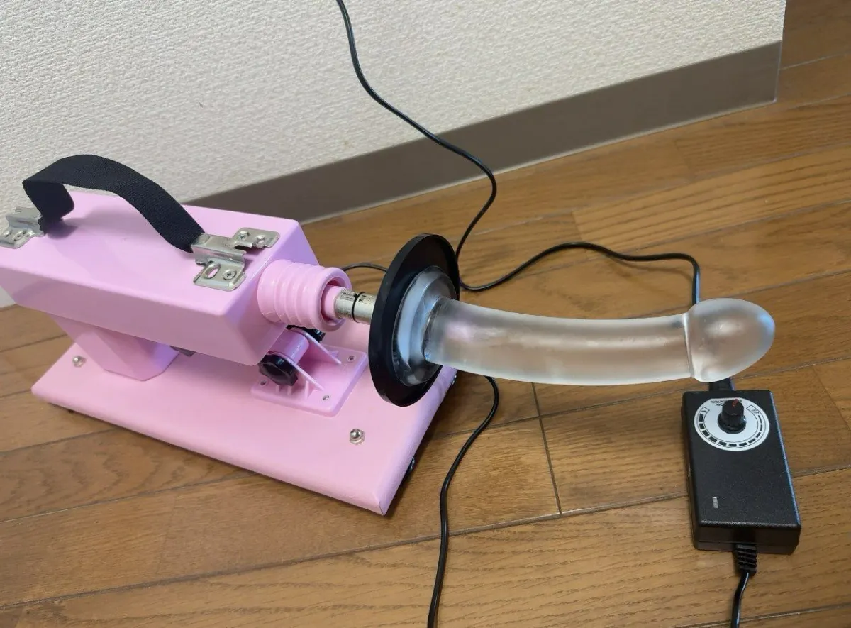 【実演オナニー】クールな低音イケボ女子のドマゾオナニー！目隠し＆開口器をつけたド変態な姿でピストンマシンに犯され強制絶頂！！